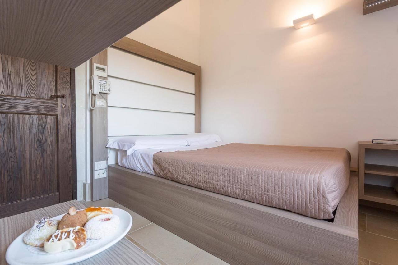 Antico Convento Dei Cappuccini Hotel Ragusa Ngoại thất bức ảnh